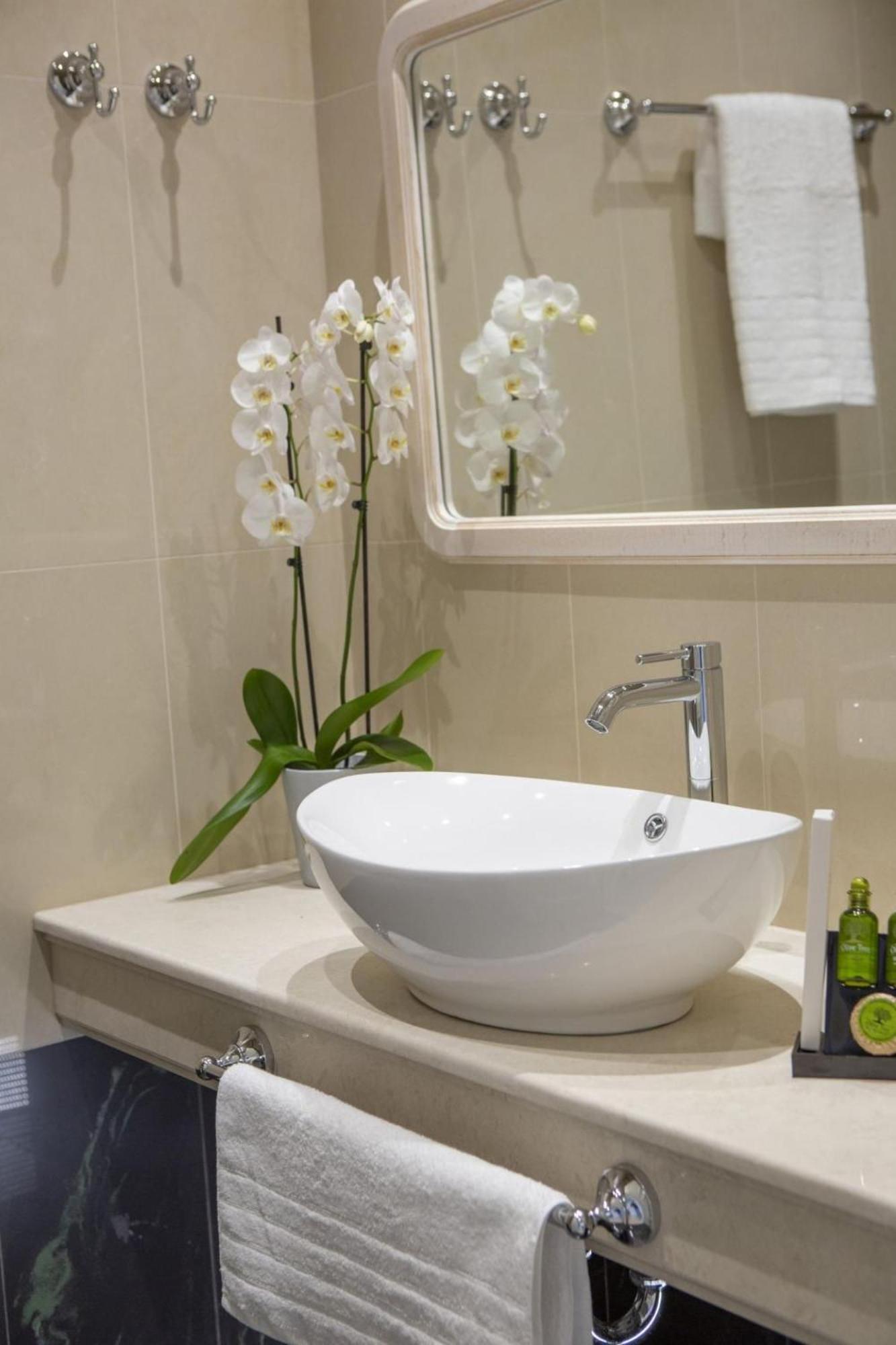 נידרי Vk Luxury Suites - Private Parking - Adults Only מראה חיצוני תמונה